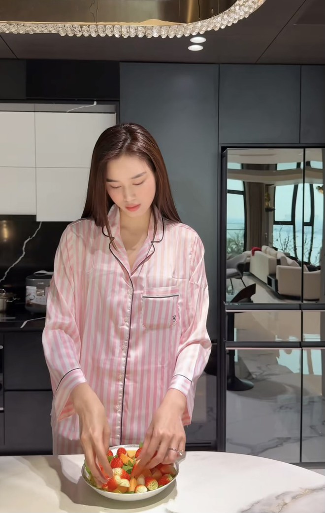 Viết Vương l&agrave;m lộ chuyện Đỗ H&agrave; đang mang thai?- Ảnh 1.