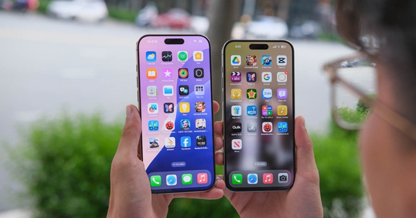 Bị "khai tử", một mẫu điện thoại hạng sang của Apple vẫn tăng gi&aacute; bất thường tại Việt Nam