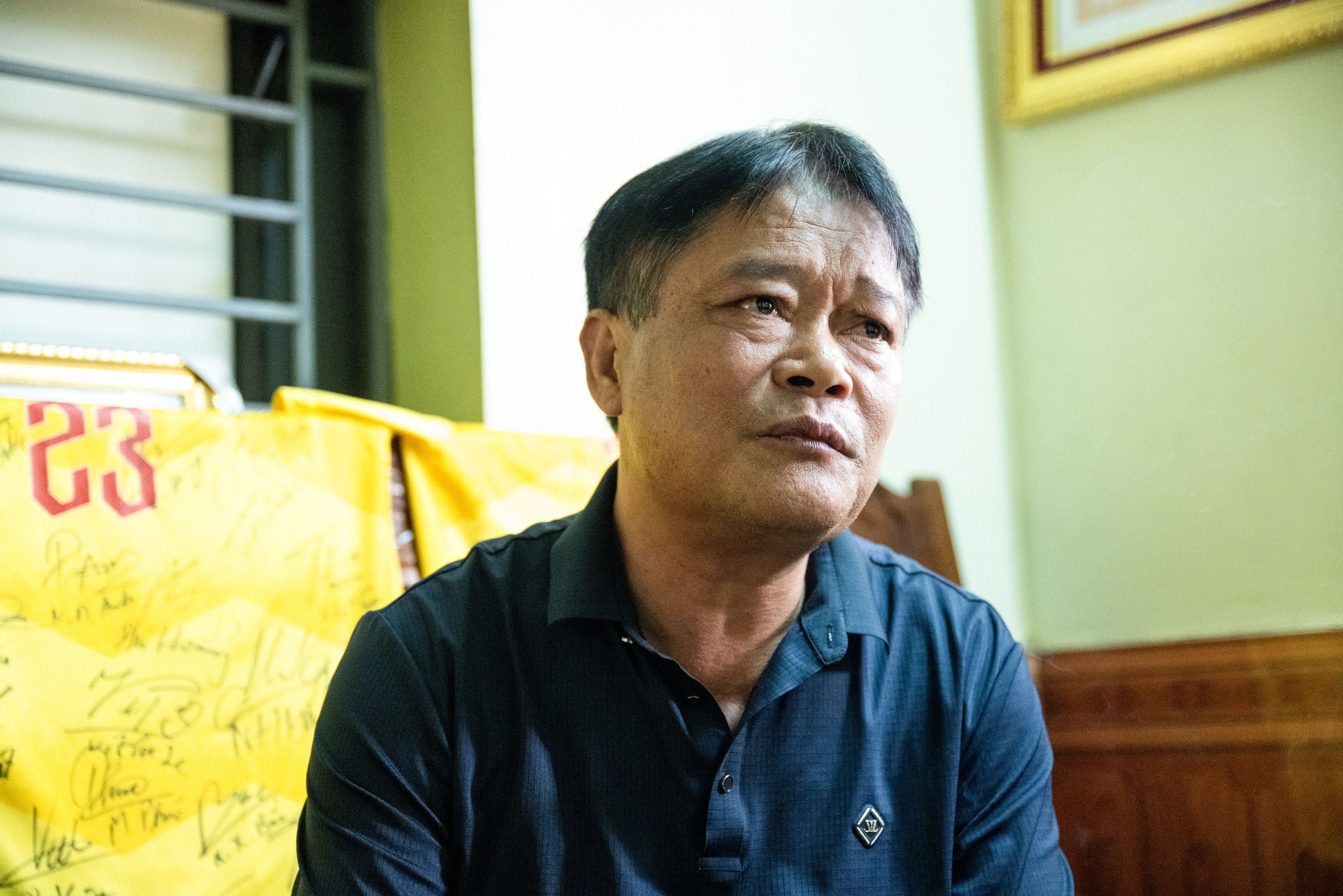 Về Nghệ An nghe chuyện chưa kể về thủ môn Cao Văn Bình: "Ai nghĩ nó là dân thể thao đâu, hiền quá"- Ảnh 1.