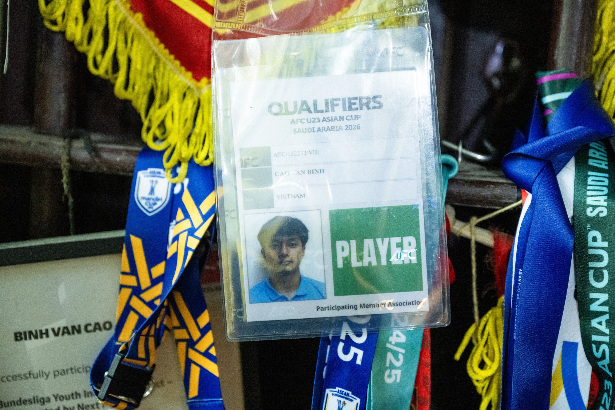 Về Nghệ An nghe chuyện chưa kể về thủ môn Cao Văn Bình: "Ai nghĩ nó là dân thể thao đâu, hiền quá"- Ảnh 2.