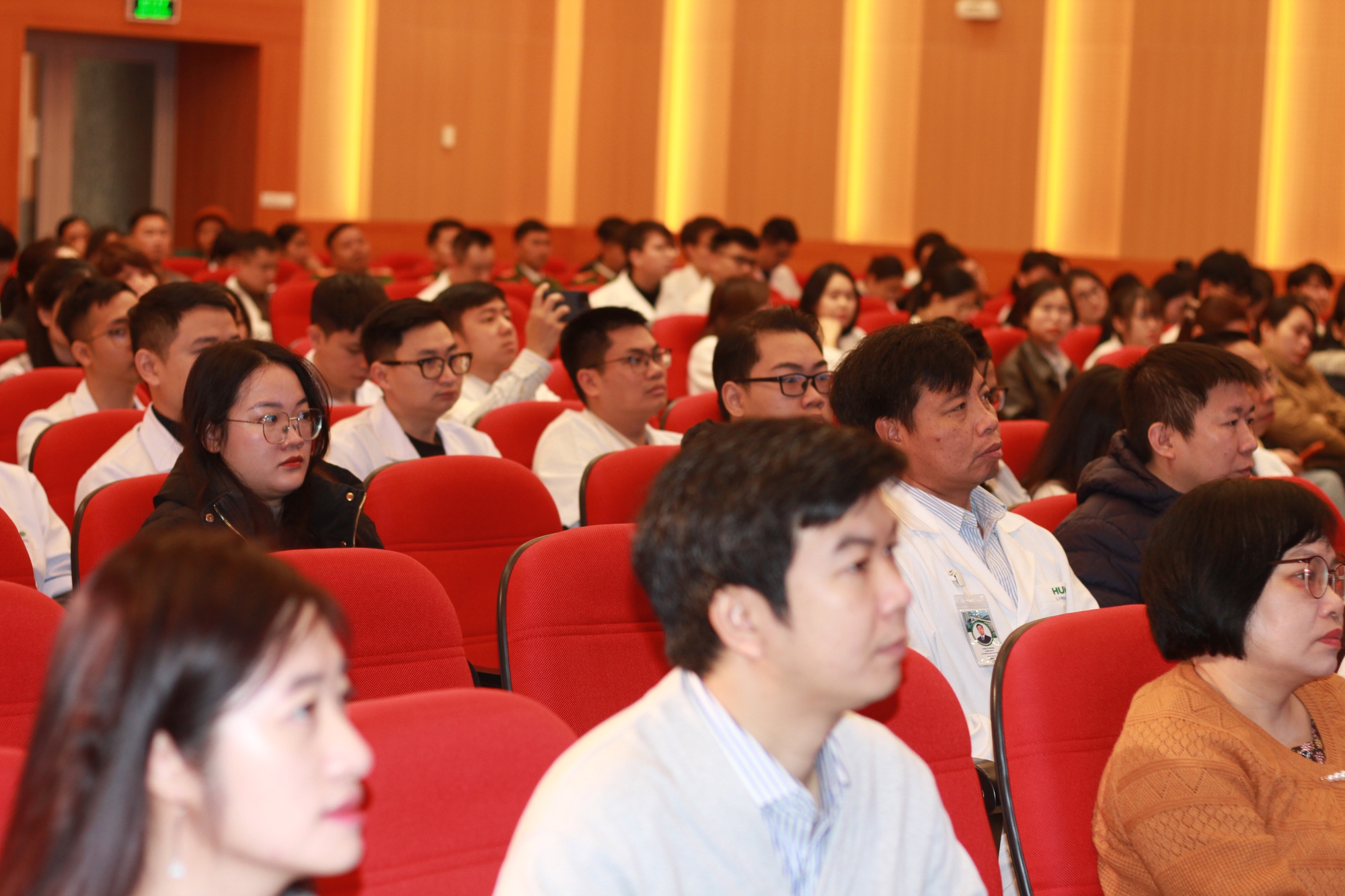 - Ảnh 2. - Ảnh 2.