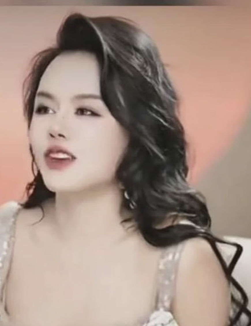 Bán khóa học tán tỉnh đàn ông, cựu nhân viên ngân hàng thu về hơn 90 tỷ đồng và vô số “gạch đá”- Ảnh 3.