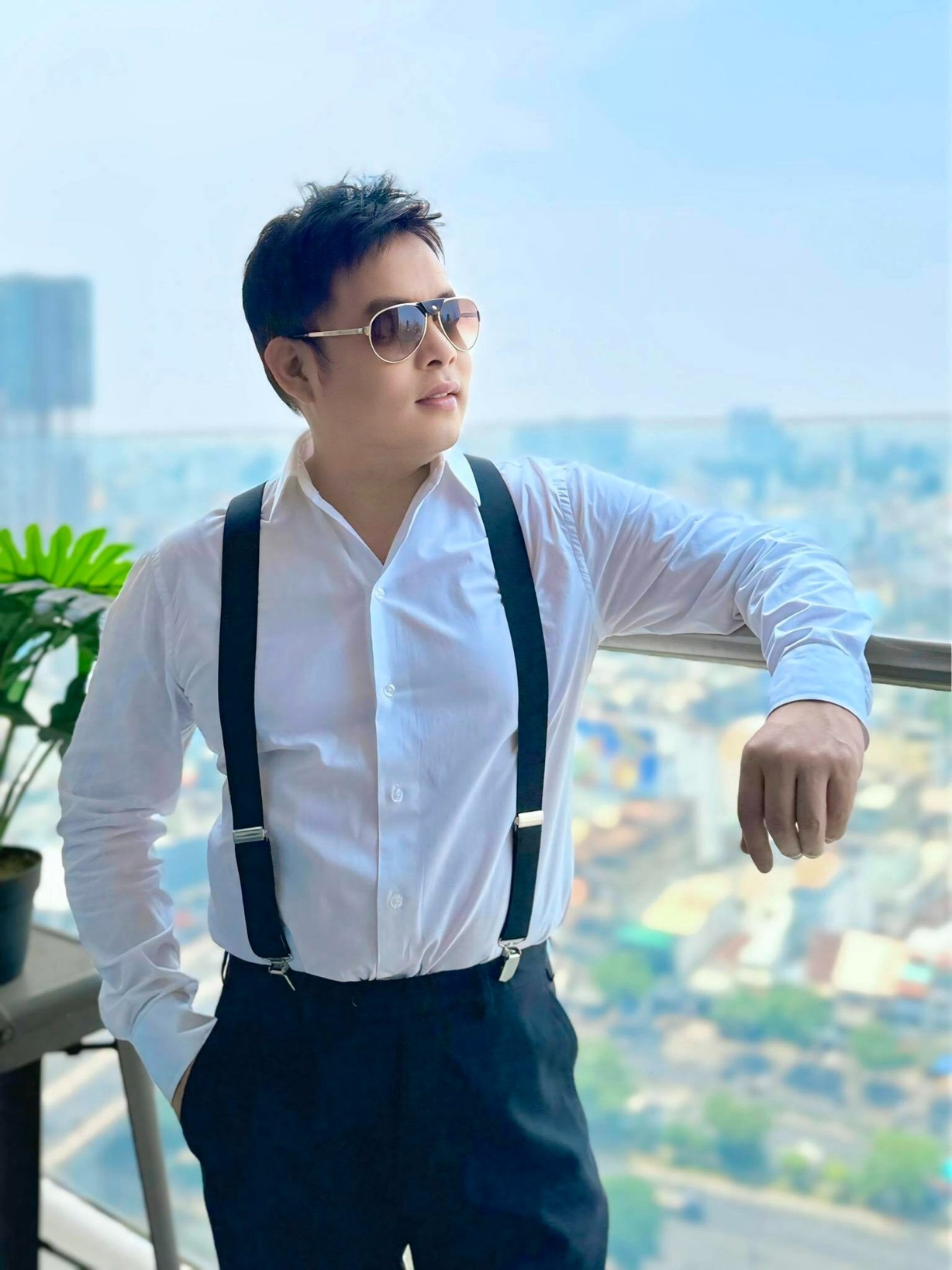 Sở hữu 3 ngôi nhà triệu đô ở Mỹ, vài căn hộ tại Việt Nam, Quang Lê nói thẳng về thu nhập của mình - Ảnh 2.