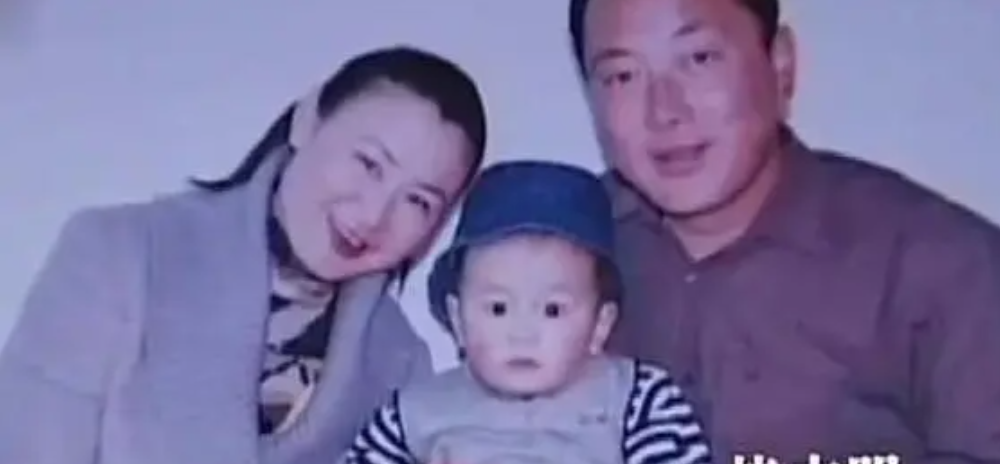 C&acirc;u chuyện kỳ diệu của cậu b&eacute; 3 tuổi kh&ocirc;ng n&oacute;i v&agrave; t&agrave;i năng &acirc;m nhạc xuất ch&uacute;ng - Ảnh 1.