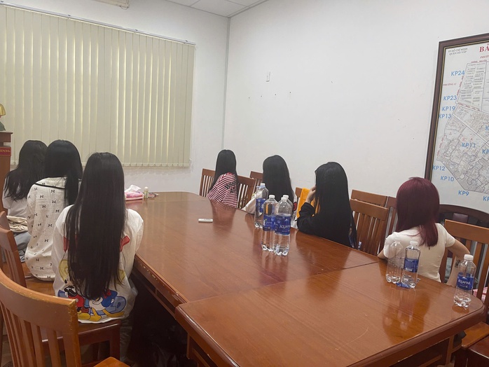 Phát hiện ổ mại dâm trong khách sạn ở TPHCM: Công an Gò Vấp triệt phá thành công - Ảnh 1.