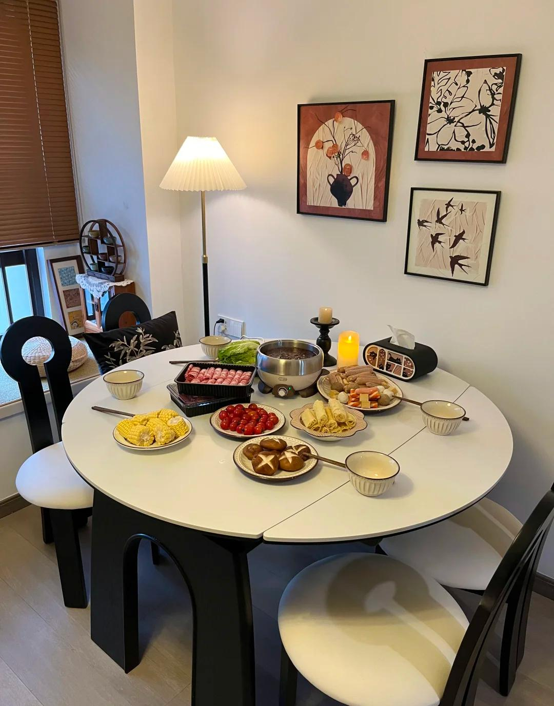 Vợ t&ocirc;i ki&ecirc;n quyết kh&ocirc;ng đặt b&agrave;n ăn trong ph&ograve;ng ăn - t&ocirc;i phản đối kịch liệt, nhưng khi ho&agrave;n thiện th&igrave; chỉ biết&hellip; "xin lỗi vợ" - Ảnh 2.