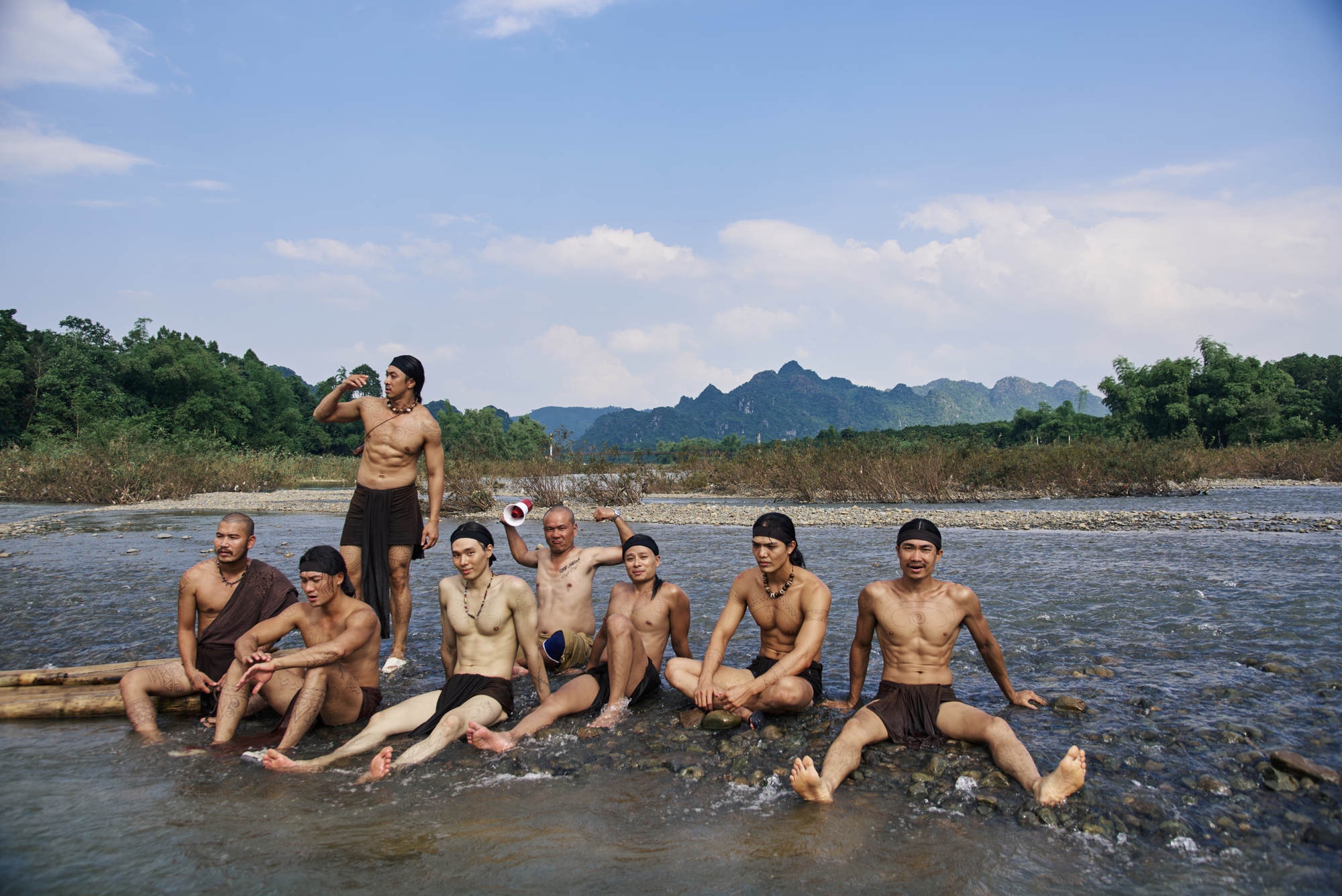 Huyền Tình Dạ Trạch: Dàn nam chính 6 múi "đốt cháy màn ảnh", visual toàn cực phẩm- Ảnh 3.