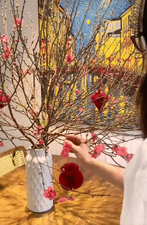 Vợ đảm ở H&agrave; Nội dự tr&ugrave; chi ti&ecirc;u Tết cho 3 gia đ&igrave;nh g&oacute;i gọn 21 triệu: C&agrave;nh đ&agrave;o 300k, tuyết mai 90k... hoa rực rỡ khắp nh&agrave;- Ảnh 7.