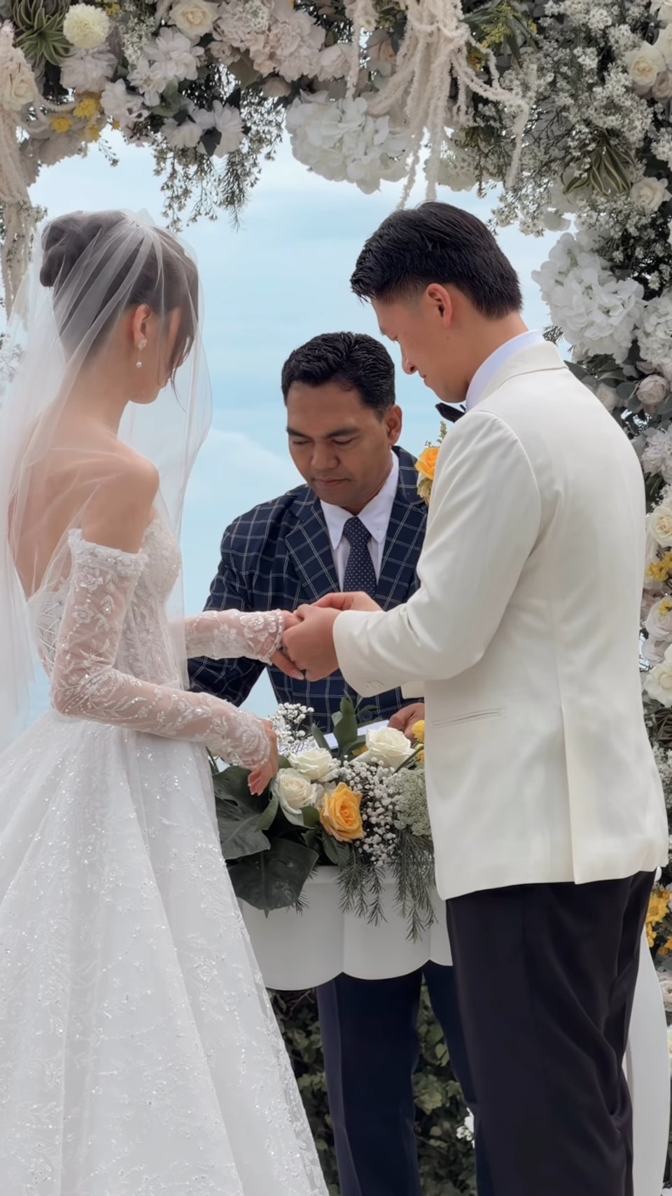 "Nữ thần chân dài" bí mật cưới người tình lâu năm - Ảnh 5.