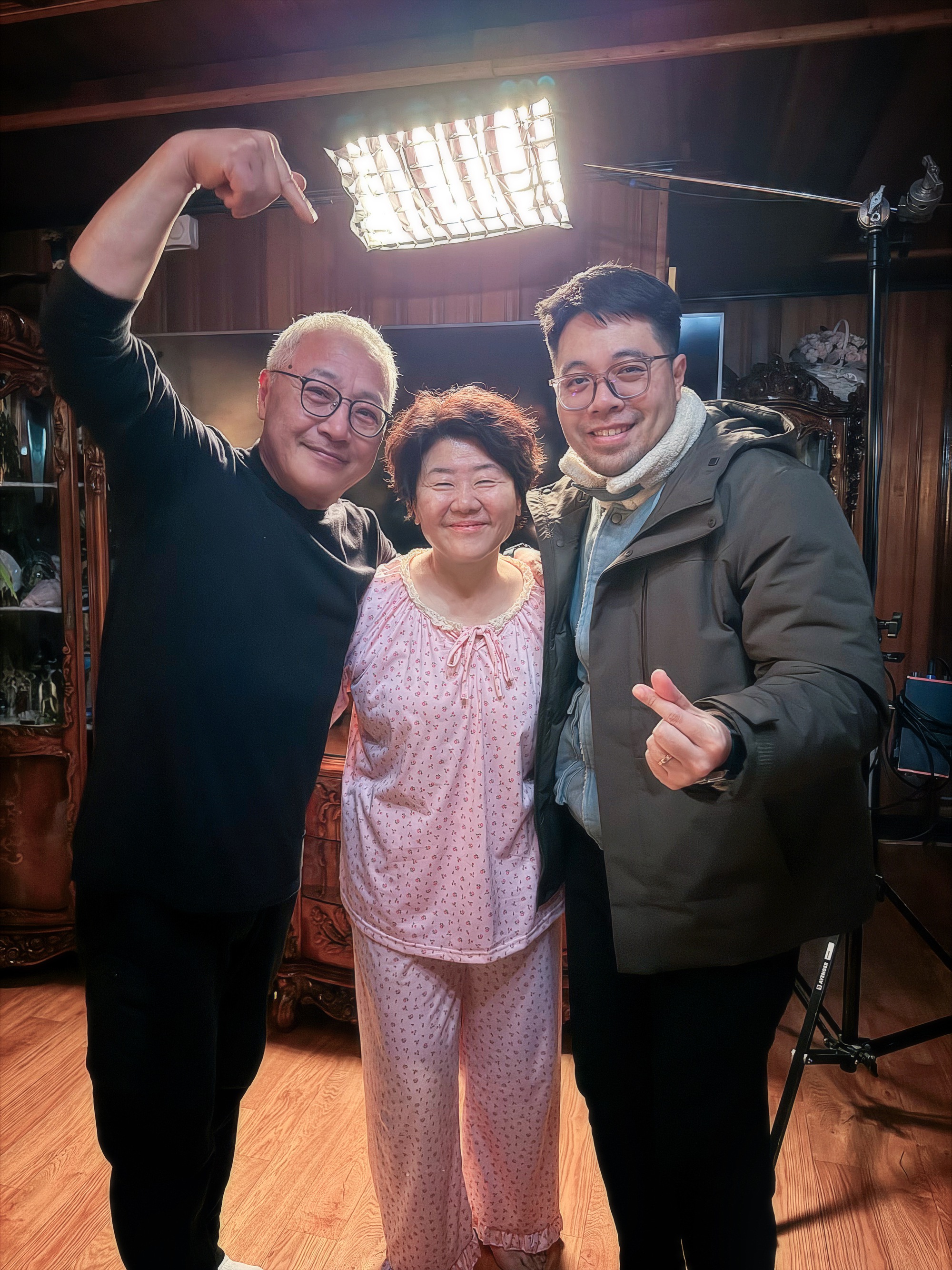 Đạo diễn Đinh Tuấn Vũ và dự án "Viên đạn cuối cùng" về huyền thoại bắn súng Việt Nam - Ảnh 5.