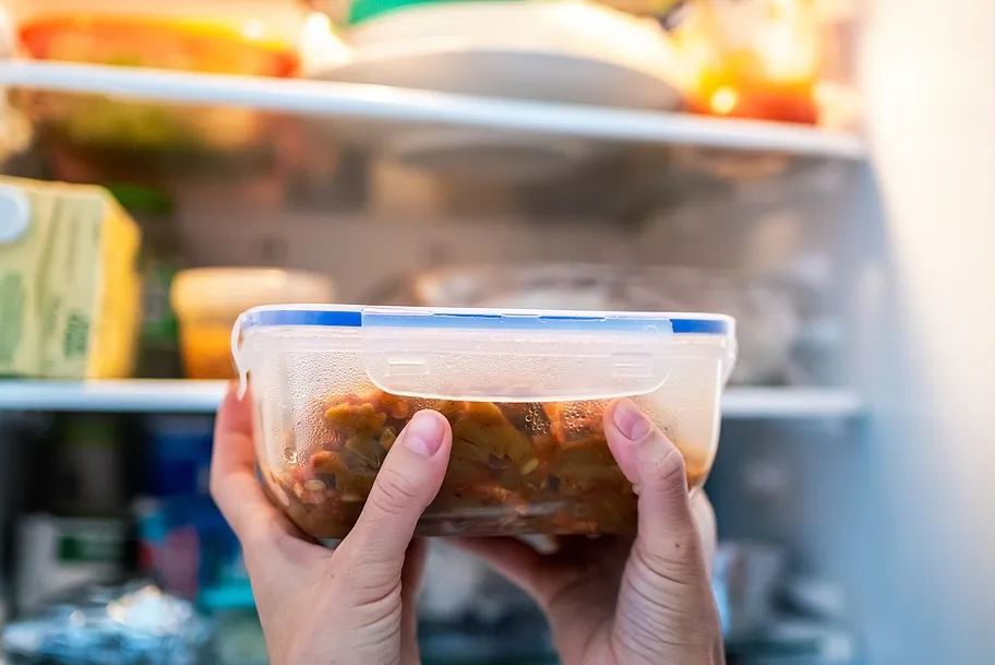 Đi chợ sắm Tết: 3 thực phẩm n&agrave;y kh&ocirc;ng thể để qu&aacute; 3 ng&agrave;y, cất tủ lạnh vẫn c&oacute; thể g&acirc;y ngộ độc - Ảnh 4.