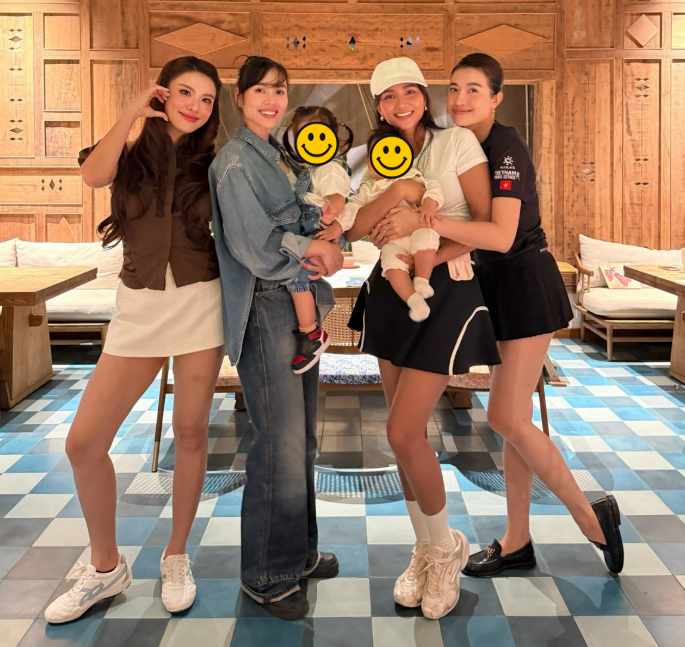 Việc đầu tiên Á hậu Việt làm khi trở về Việt Nam hậu ly hôn chồng Việt kiều - Ảnh 4.