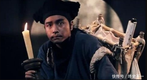 Sĩ tử thời xưa mang theo nhiều lộ ph&iacute; l&ecirc;n kinh m&agrave; thổ phỉ kh&ocirc;ng d&aacute;m cướp: V&igrave; thứ buộc tr&ecirc;n người họ - Ảnh 2.