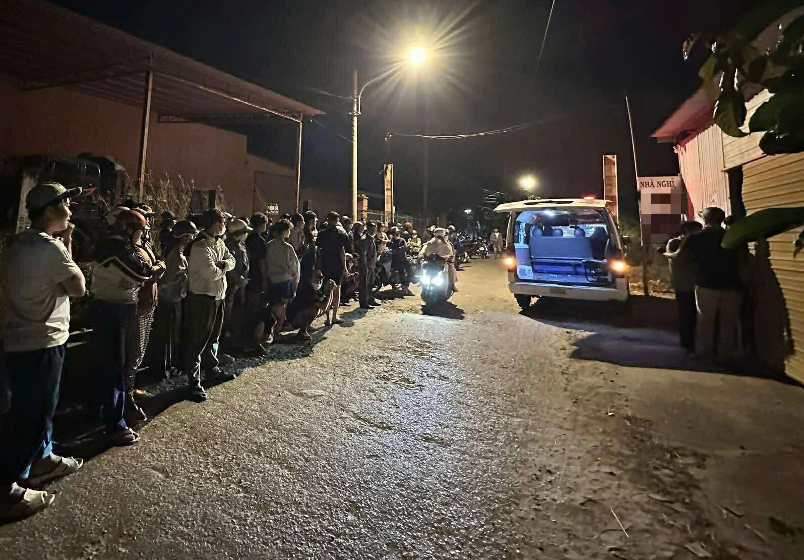 Phát hiện người đàn ông tử vong trong nhà nghỉ ở Lâm Đồng - Ảnh 1.