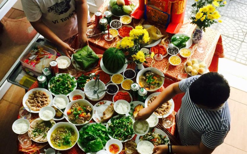 Nh&agrave; chồng tất ni&ecirc;n 3 m&acirc;m cỗ nhưng chỉ c&oacute; 1 lời mời: Con d&acirc;u n&ecirc;n "lập trật tự" để đ&ograve;i c&ocirc;ng bằng cho b&ecirc;n ngoại? - Ảnh 2.