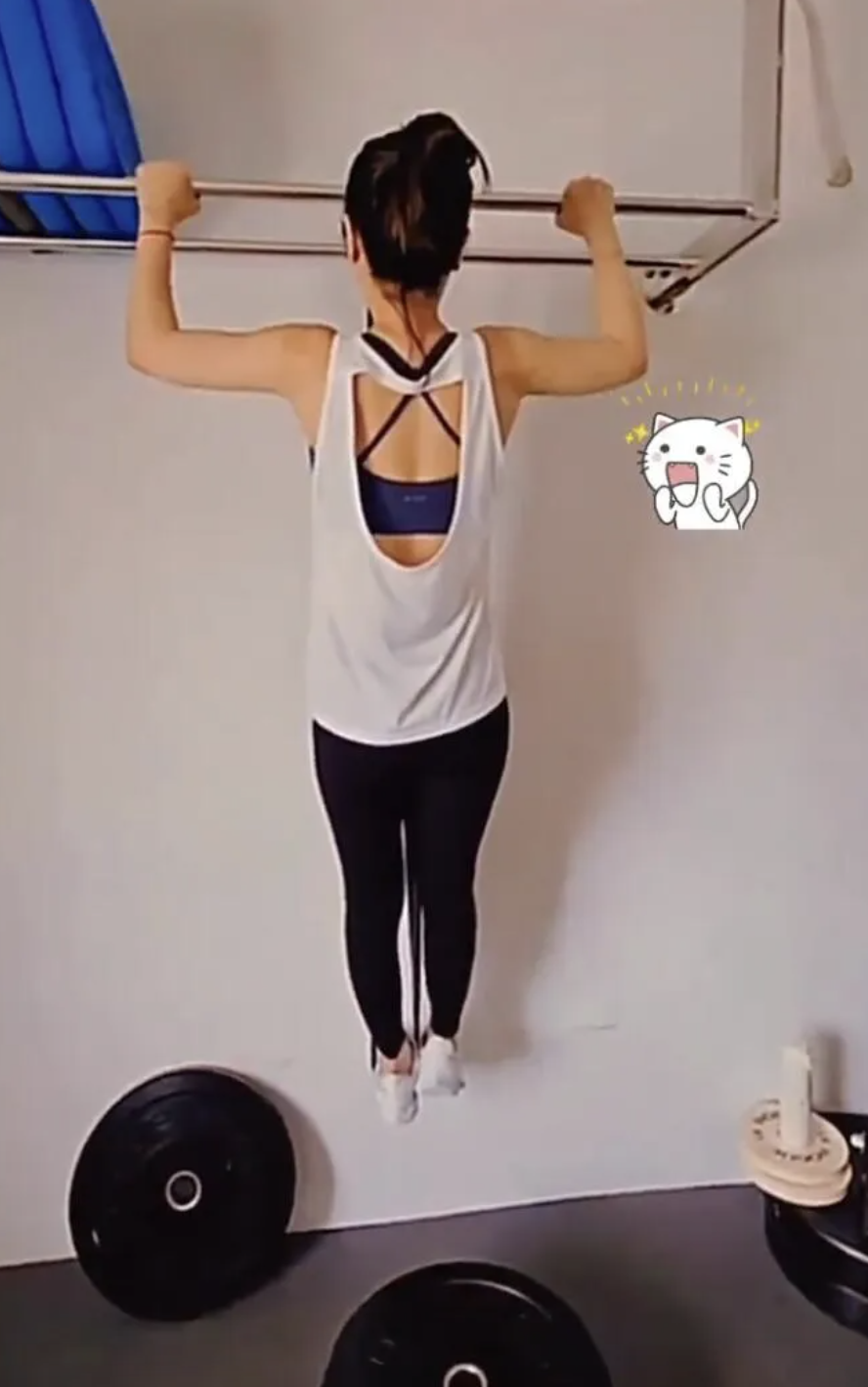 Vóc dáng tuổi 50 nhưng khiến gái 20 cũng phải tị của Lâm Tâm Như- Ảnh 6.