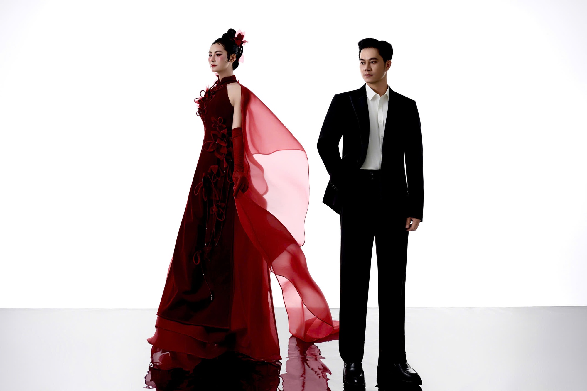 NTK Bely dịu dàng, nữ tính sau chuyển giới - Ảnh 6.