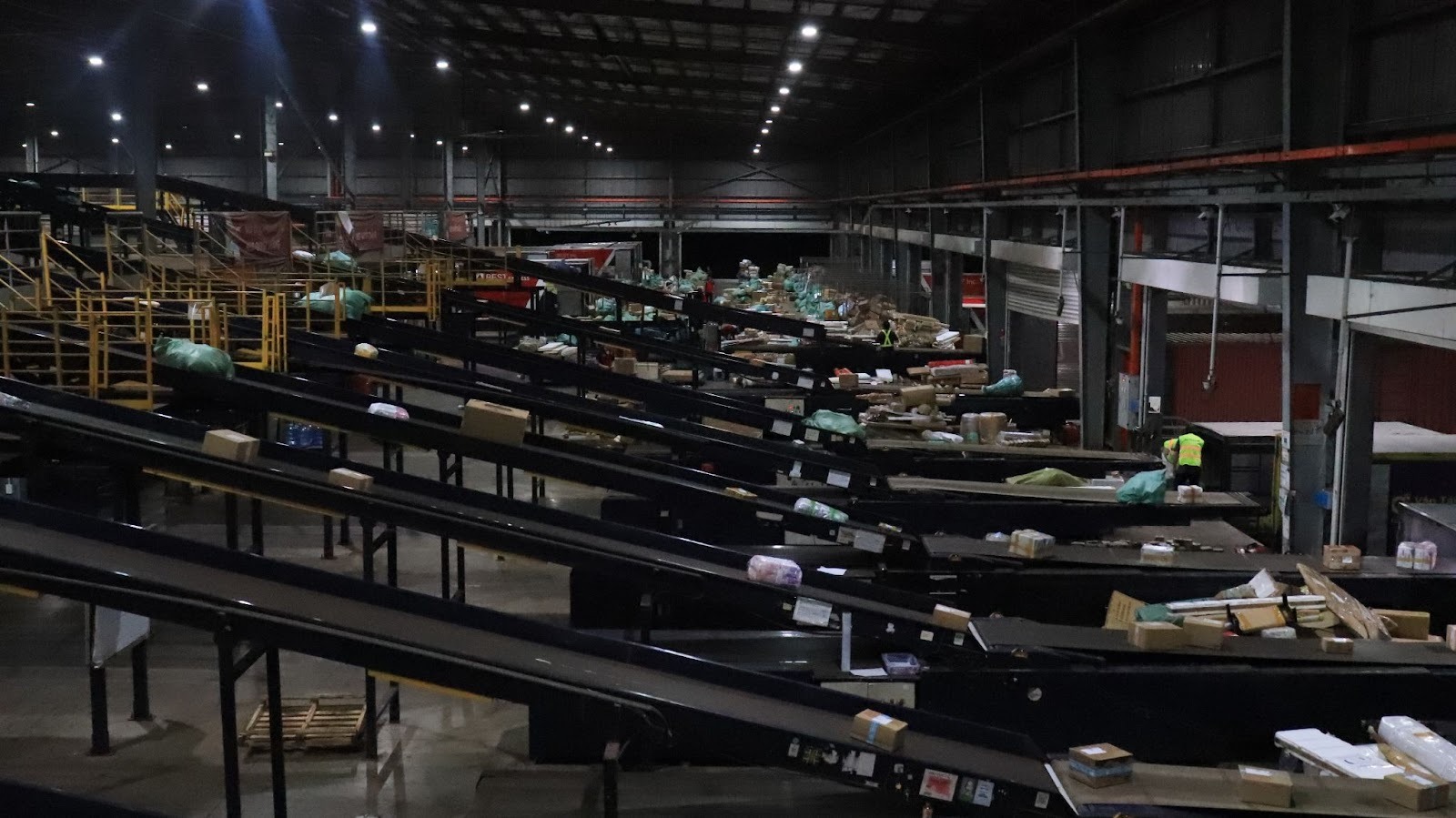 Công nghệ logistics tại Trung tâm Củ Chi: Chạy đua giao hàng đúng hẹn trước Tết 2026 - Ảnh 2.