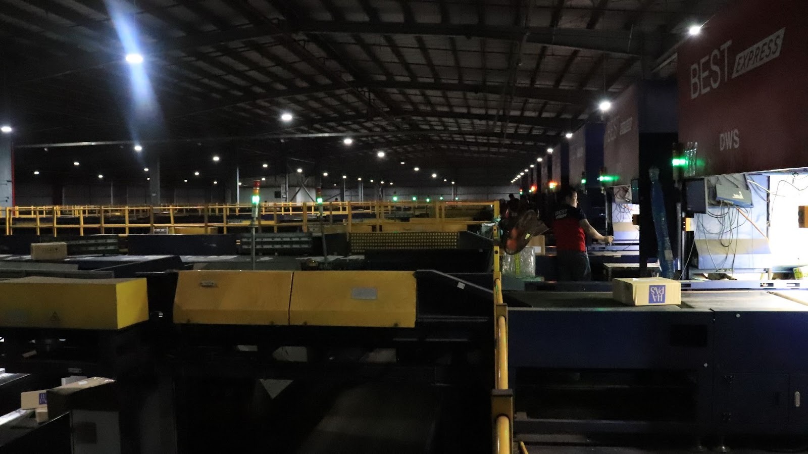 Công nghệ logistics tại Trung tâm Củ Chi: Chạy đua giao hàng đúng hẹn trước Tết 2026 - Ảnh 3.