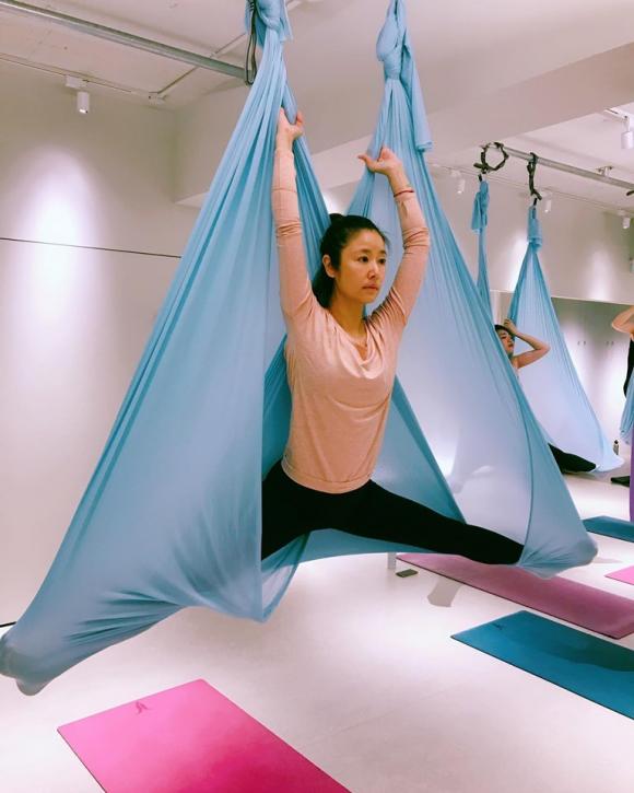 Vóc dáng tuổi 50 nhưng khiến gái 20 cũng phải tị của Lâm Tâm Như- Ảnh 4.