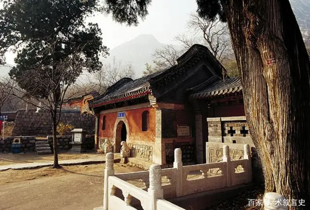 13 năm trước, Sơn Tây khai quật một chiếc quan tài vàng ròng hiếm thấy: Vì sao đến nay không ai dám mở? - Ảnh 1.