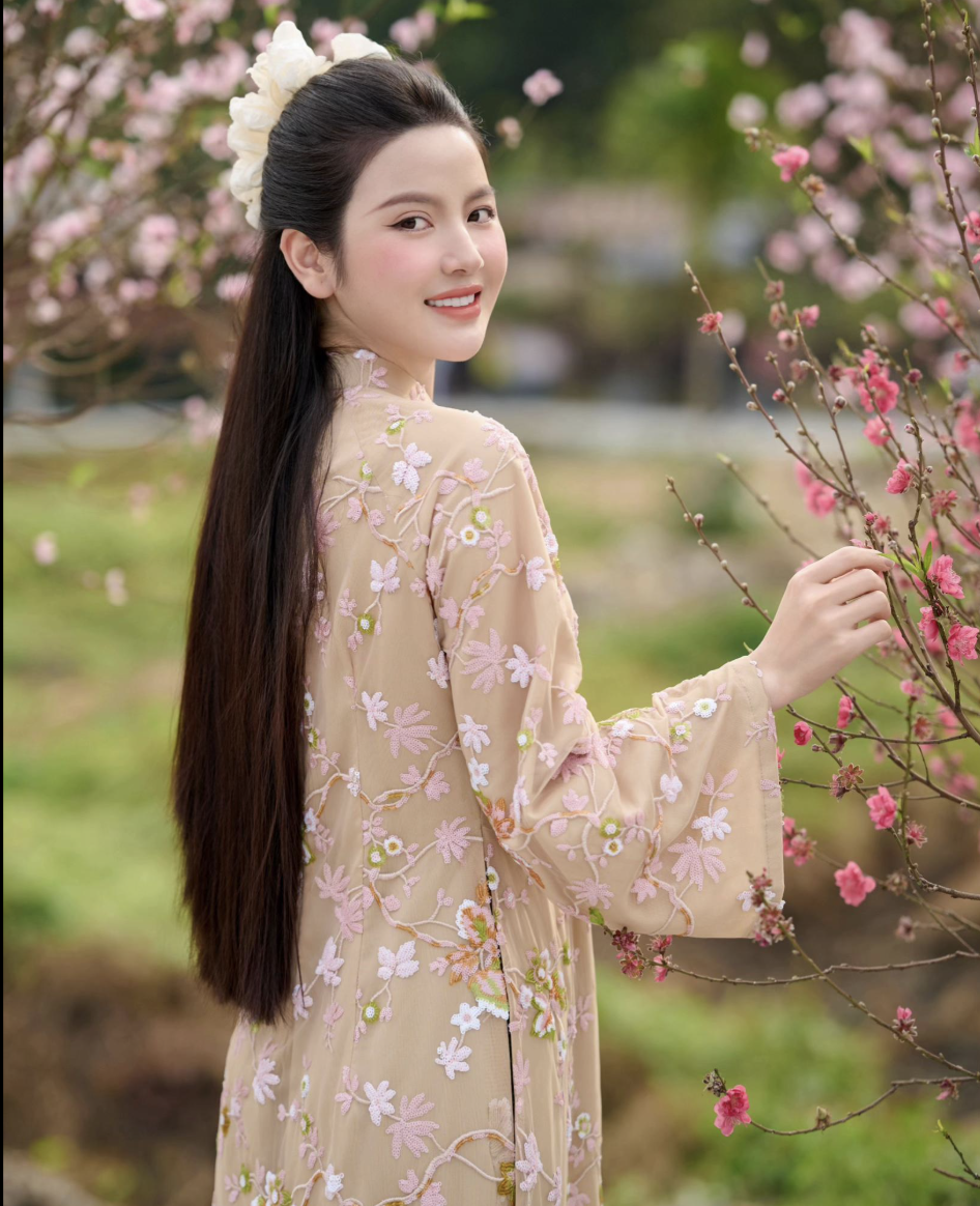 Chu Thanh Huyền xinh như búp bê, Quang Hải đi "xin vía" có con gái, sốt ruột muốn lên chức bố lần 2 lắm rồi! - Ảnh 3.