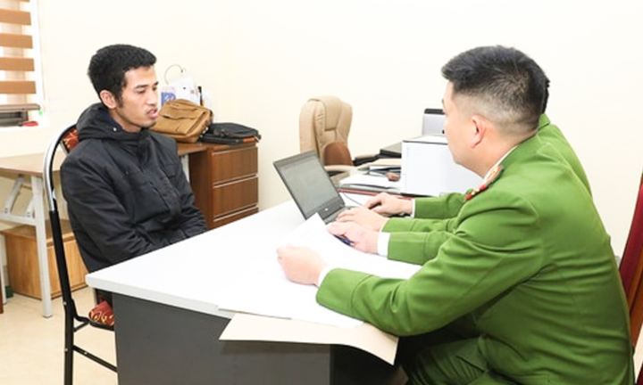 Tài xế gây tai nạn bỏ chạy và sửa xe tại Hà Nội để che giấu dấu vết - Ảnh 1.