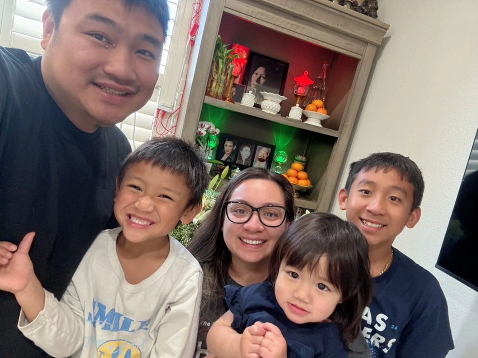 Con gái cố ca sĩ Phi Nhung đi phỏng vấn xin việc ở Mỹ: "Xin mẹ phù hộ cho Wendy" - Ảnh 3.