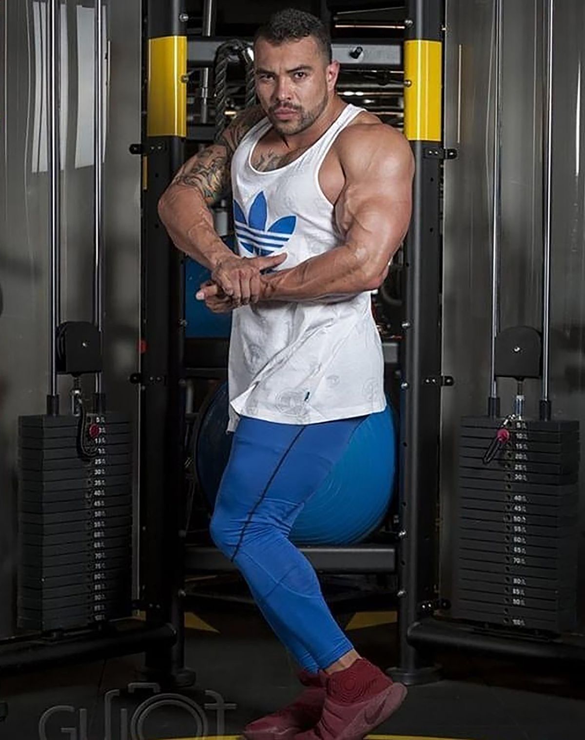 Nhà vô địch thể hình đột tử ngay giữa buổi tập, cả phòng gym bàng hoàng- Ảnh 2.