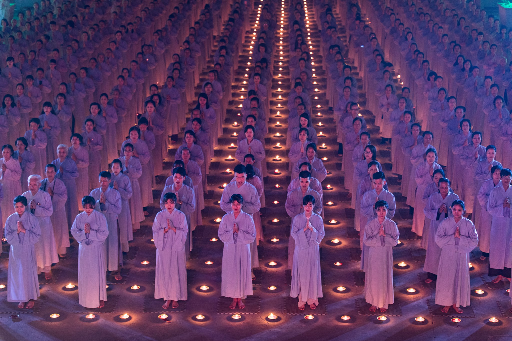 Phật tử cầu nguyện