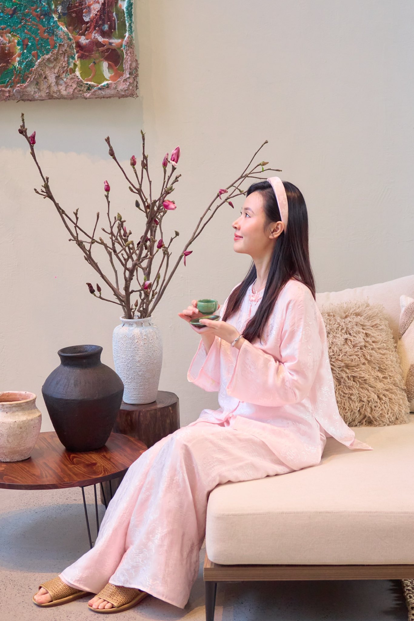 Midu khoe 1 thứ ngày cận Tết, netizen nhìn vào chốt luôn: "Chị có tất cả!" - Ảnh 1.