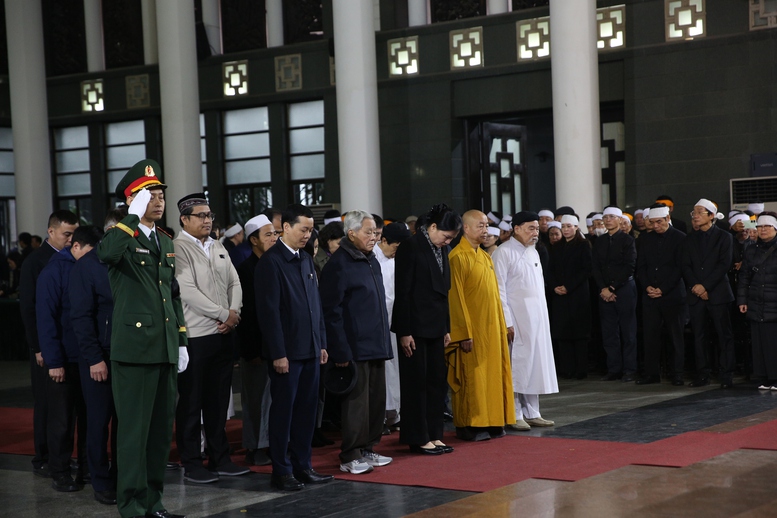 Lễ tang cấp Nh&agrave; nước nguy&ecirc;n Ph&oacute; Chủ tịch Hội đồng Bộ trưởng Đo&agrave;n Duy Th&agrave;nh 2026 - Ảnh 6.