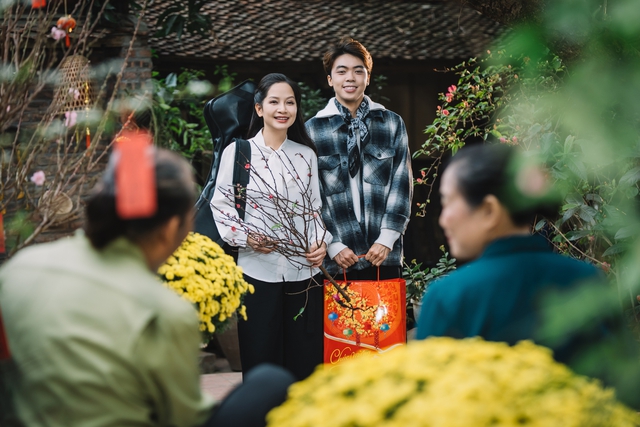 Vũ Diệu Thảo cùng nam ca sĩ Gen Z kể chuyện Tết bình an- Ảnh 2.