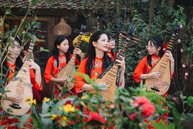 Vũ Diệu Thảo cùng nam ca sĩ Gen Z kể chuyện Tết bình an- Ảnh 4.