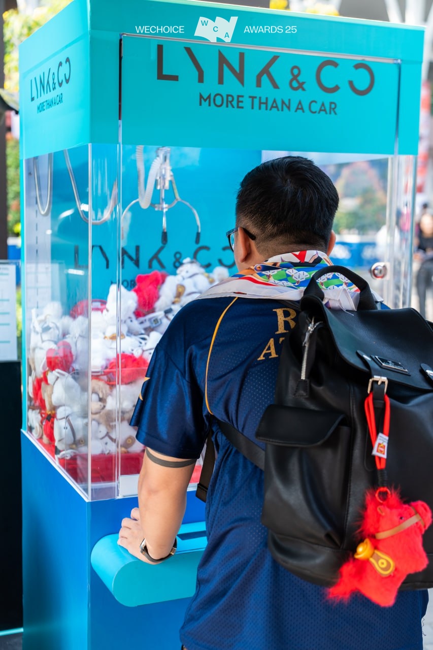 To&agrave;n cảnh "vũ trụ" fandom IDOL14 tại WeChoice Awards 2025: Loạt hoạt động lần đầu ti&ecirc;n xuất hiện! - Ảnh 16.