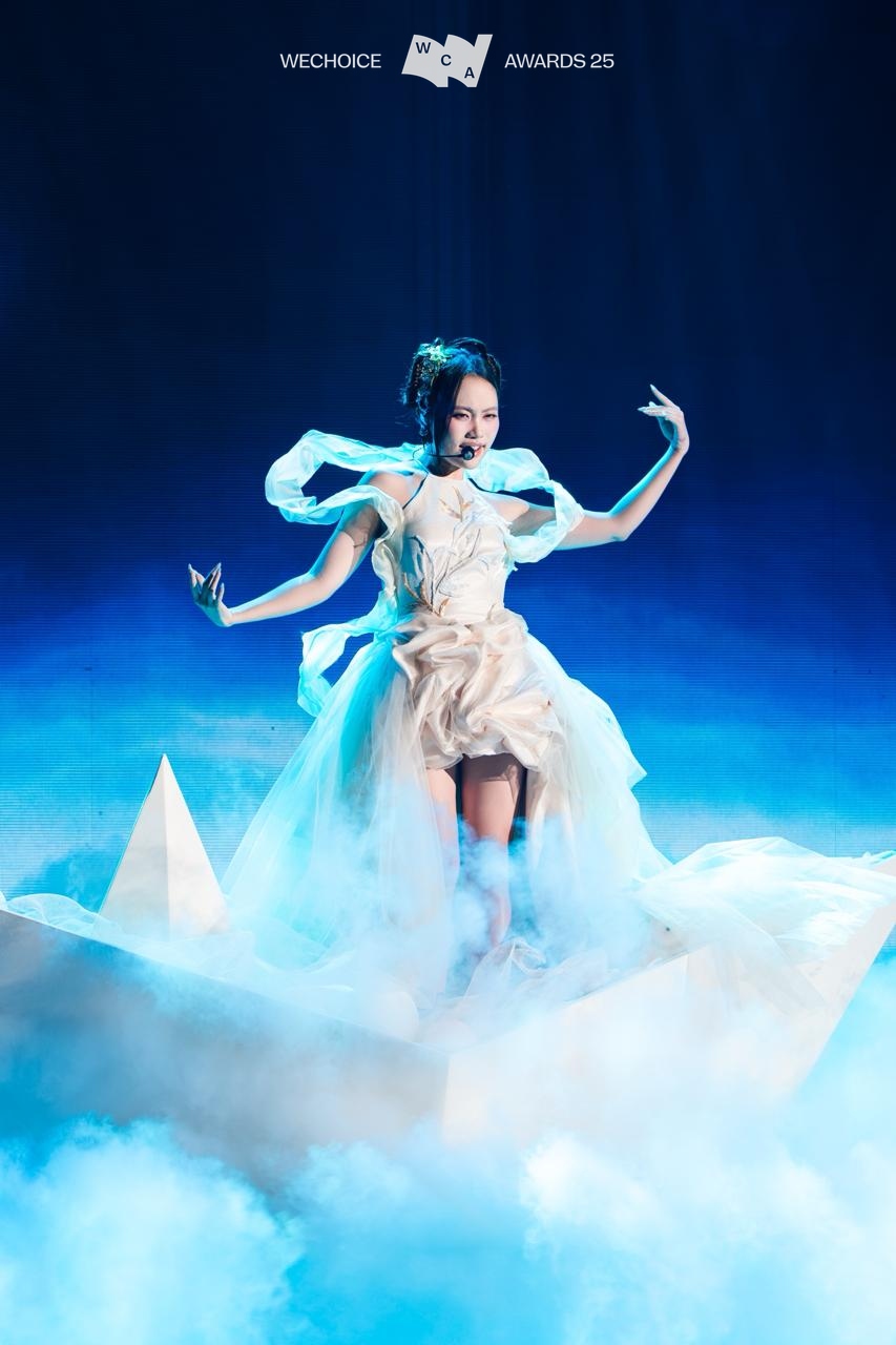 Phương Mỹ Chi nhập vai T&oacute;c Ti&ecirc;n quậy banh MXH, ch&iacute;nh chủ phải nhắc nhở 1 điều- Ảnh 9.