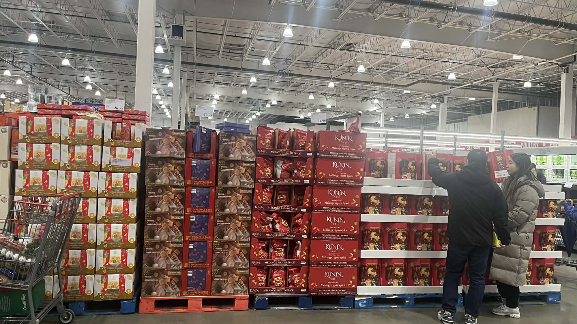 Người Việt xa quê bồi hồi đón Tết - Ảnh 1. Người Việt xa quê bồi hồi đón Tết - Ảnh 1.