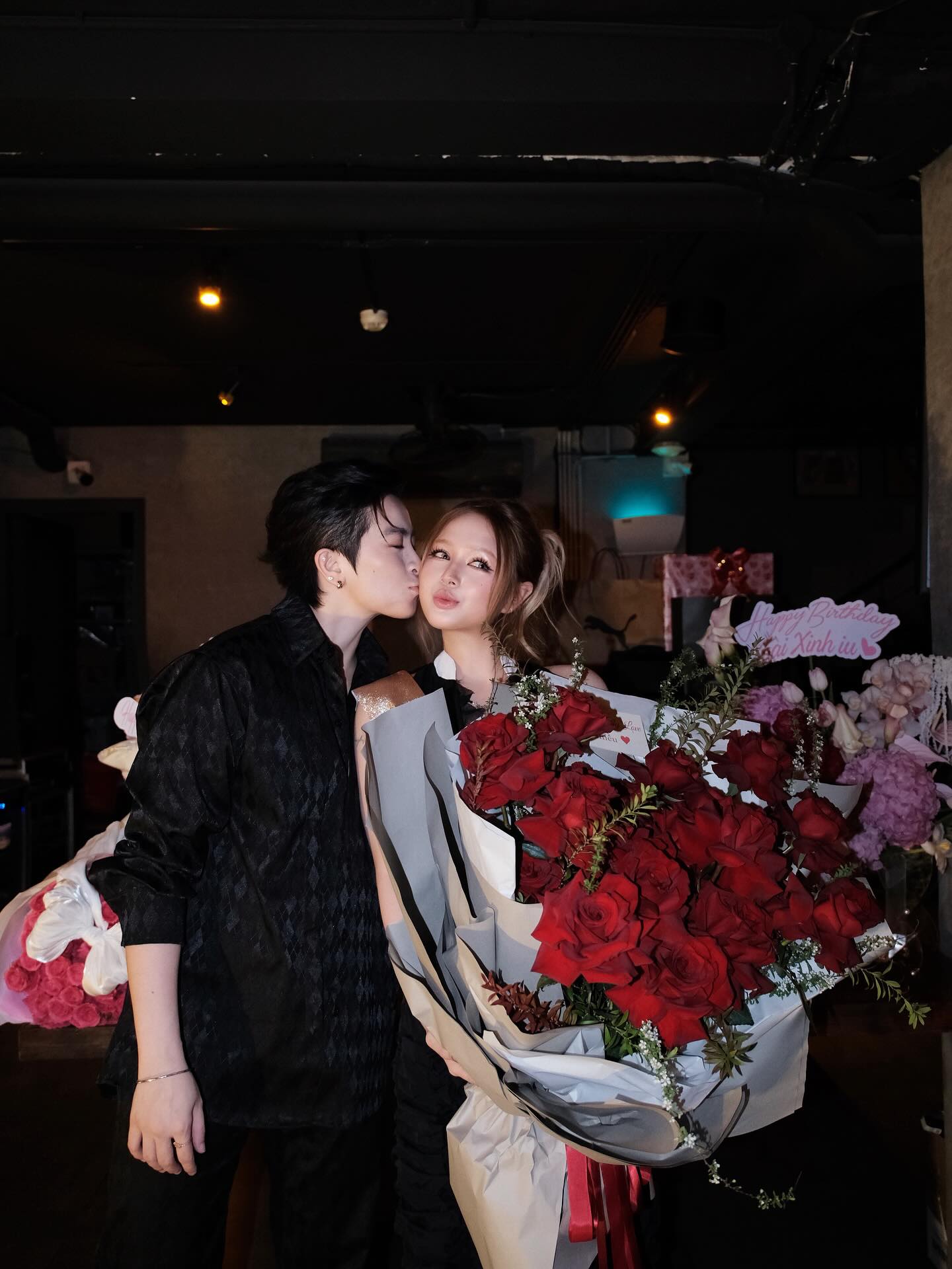 Đây rồi!!! Chú rể Gil Lê, cô dâu Xoài Non- Ảnh 7.