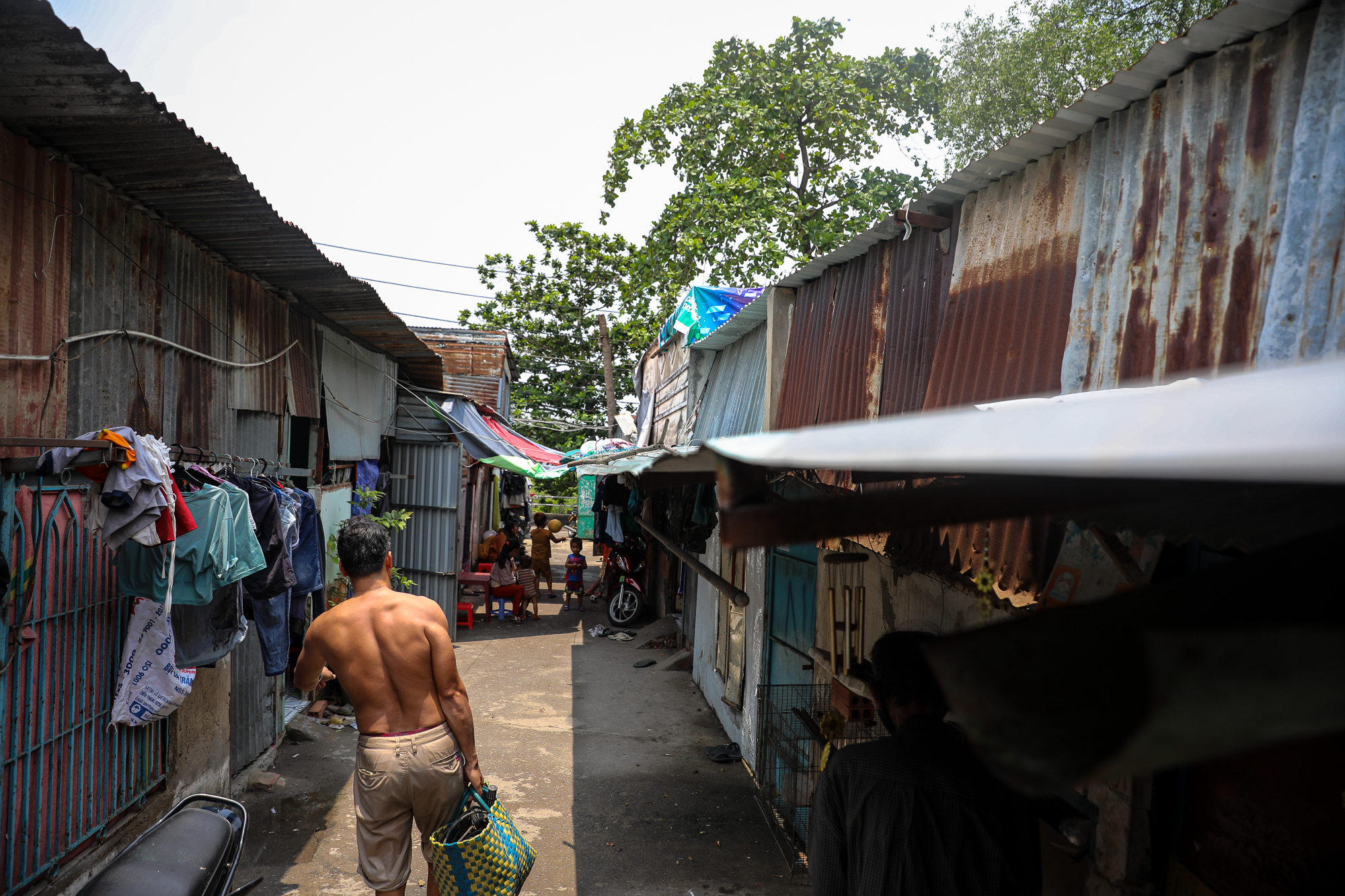 Cuộc sống tạm bợ