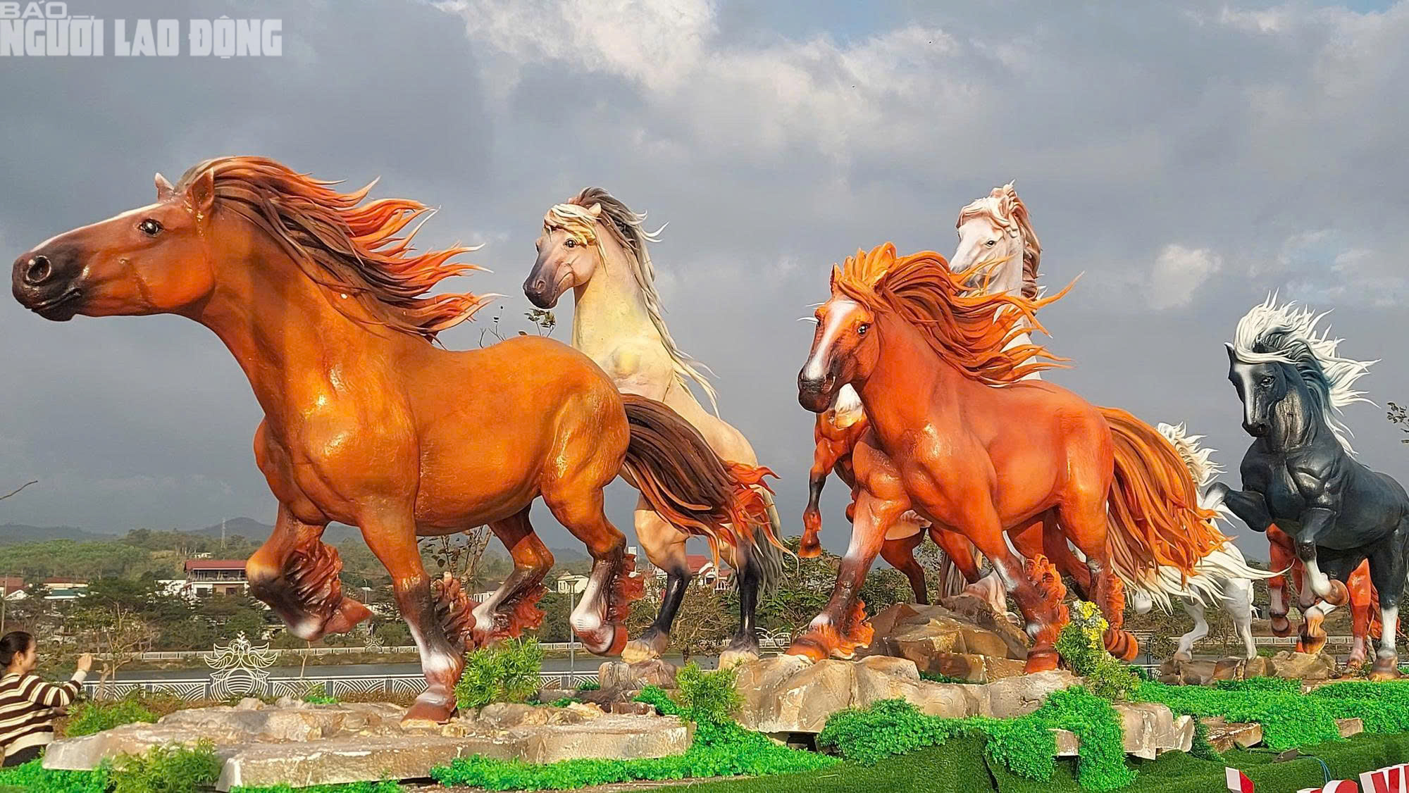 Linh vật ngựa đẹp nhất Tết Bính Ngọ 2026: Cuộc bình chọn hấp dẫn - Ảnh 1.