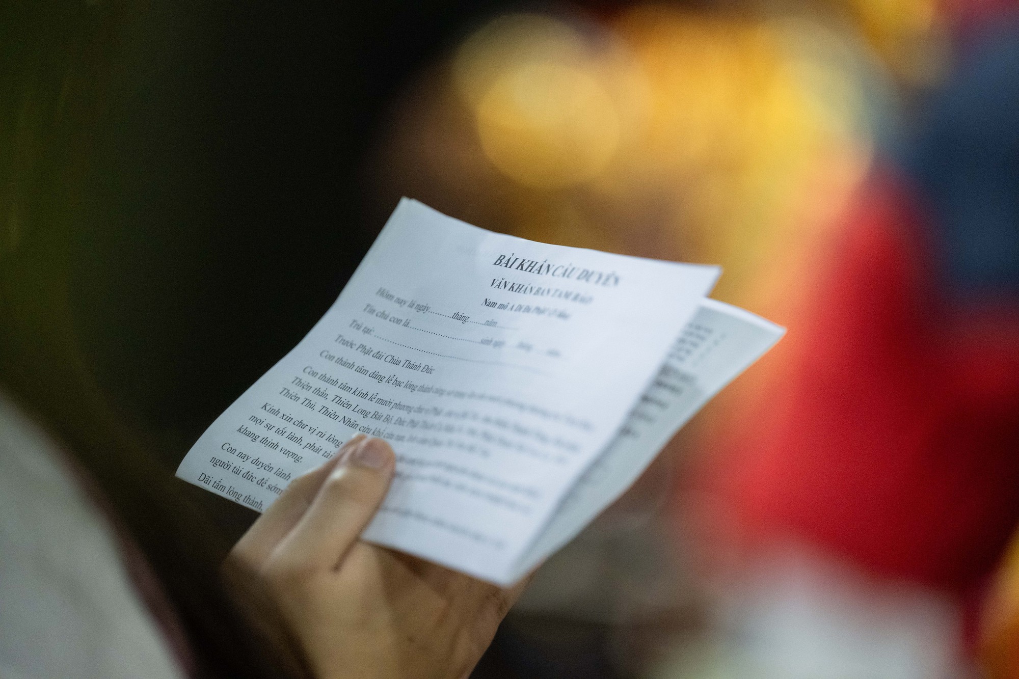 Chùa Hà đông nghẹt dịp Valentine 2026, nơi cầu duyên của giới trẻ - Ảnh 14.