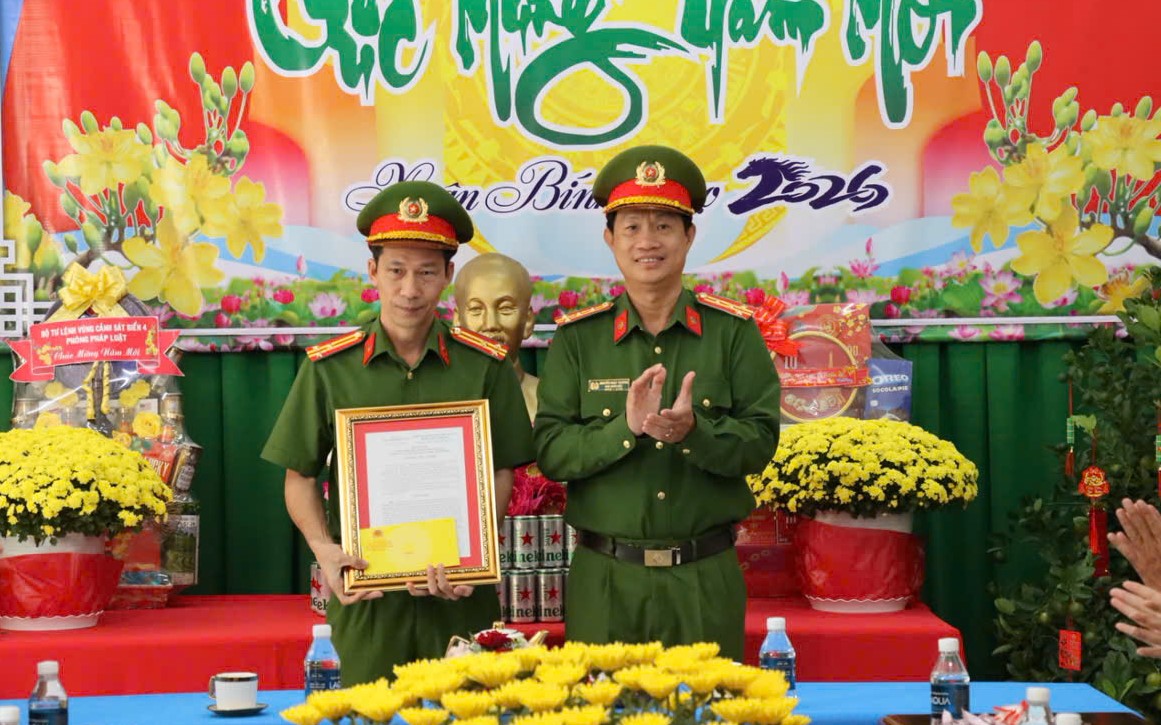 An Giang triệt phá vụ sản xuất cà phê giả lớn năm 2026 - Ảnh 3. An Giang triệt phá vụ sản xuất cà phê giả lớn năm 2026 - Ảnh 3.