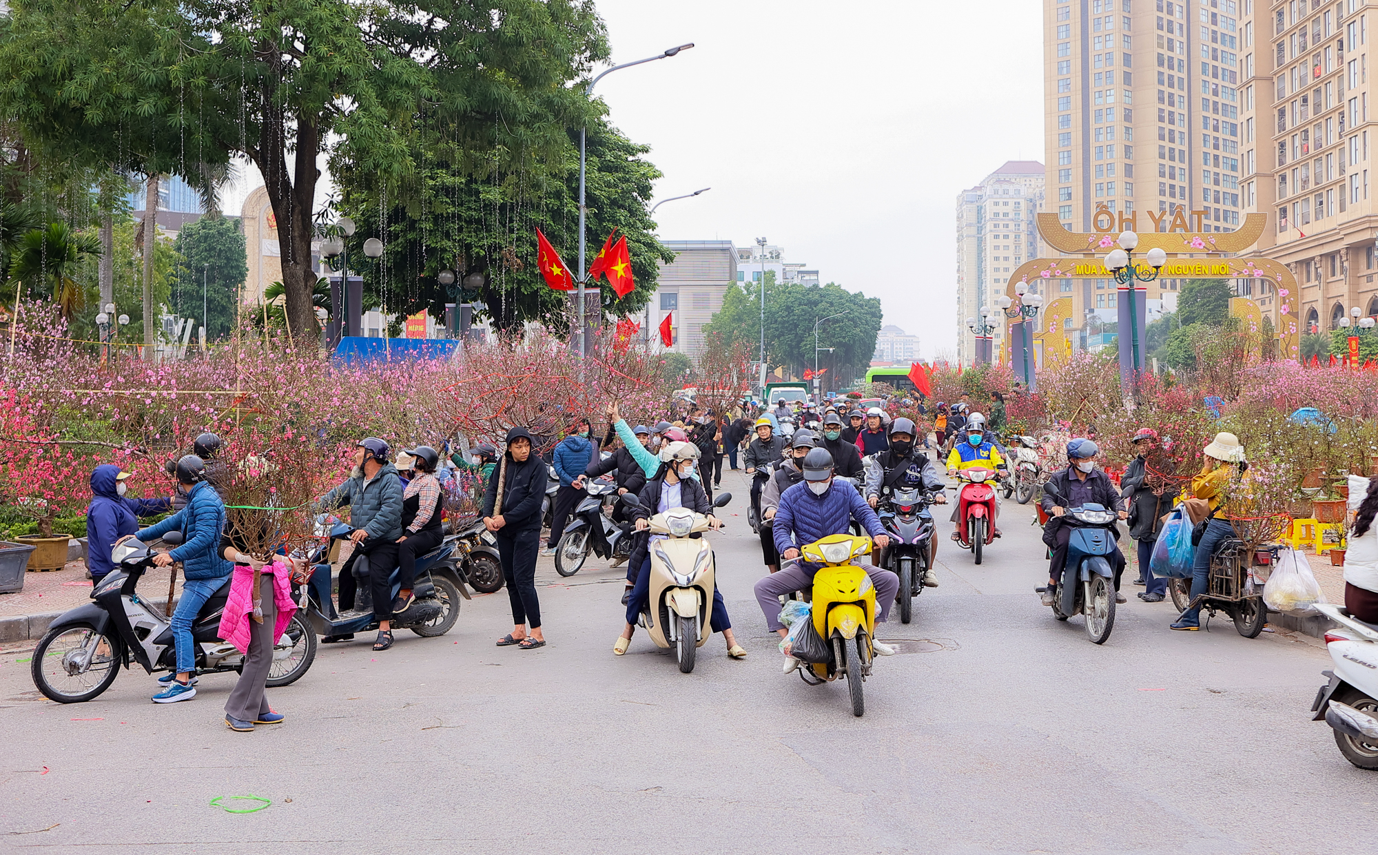 To&agrave;n cảnh dự &aacute;n 30.000 tỷ gi&uacute;p hồ T&acirc;y &ldquo;lột x&aacute;c&rdquo;: Giữ nguy&ecirc;n mặt nước, th&ecirc;m vườn hoa, quảng trường nổi v&agrave; b&atilde;i xe ngầm- Ảnh 12.