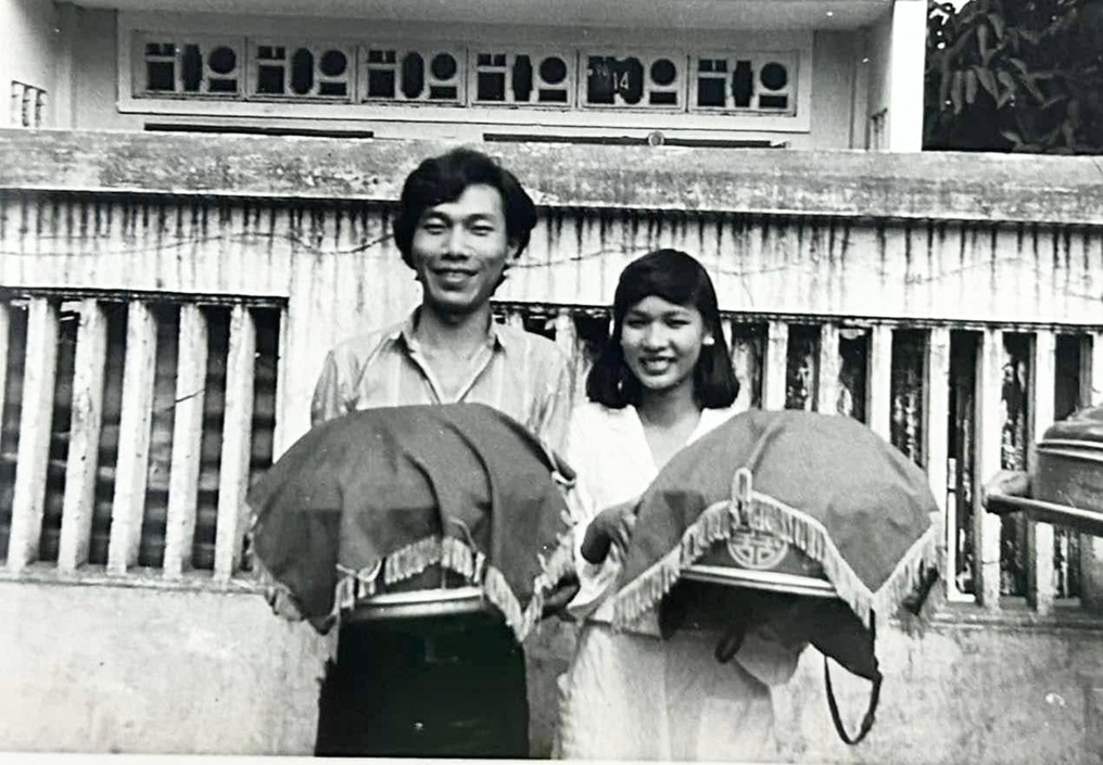 H&ocirc;n nh&acirc;n 40 năm của t&agrave;i tử m&agrave;n ảnh Việt: "C&agrave;ng ng&agrave;y t&ocirc;i c&agrave;ng y&ecirc;u vợ m&igrave;nh hơn, kh&ocirc;ng bao giờ biết ch&aacute;n" - Ảnh 2.