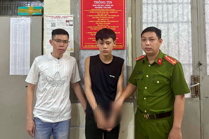 Bắt nghi phạm hiếp dâm nữ sinh 15 tuổi tại Đồng Nai năm 2026 - Ảnh 1. Bắt nghi phạm hiếp dâm nữ sinh 15 tuổi tại Đồng Nai năm 2026 - Ảnh 1.