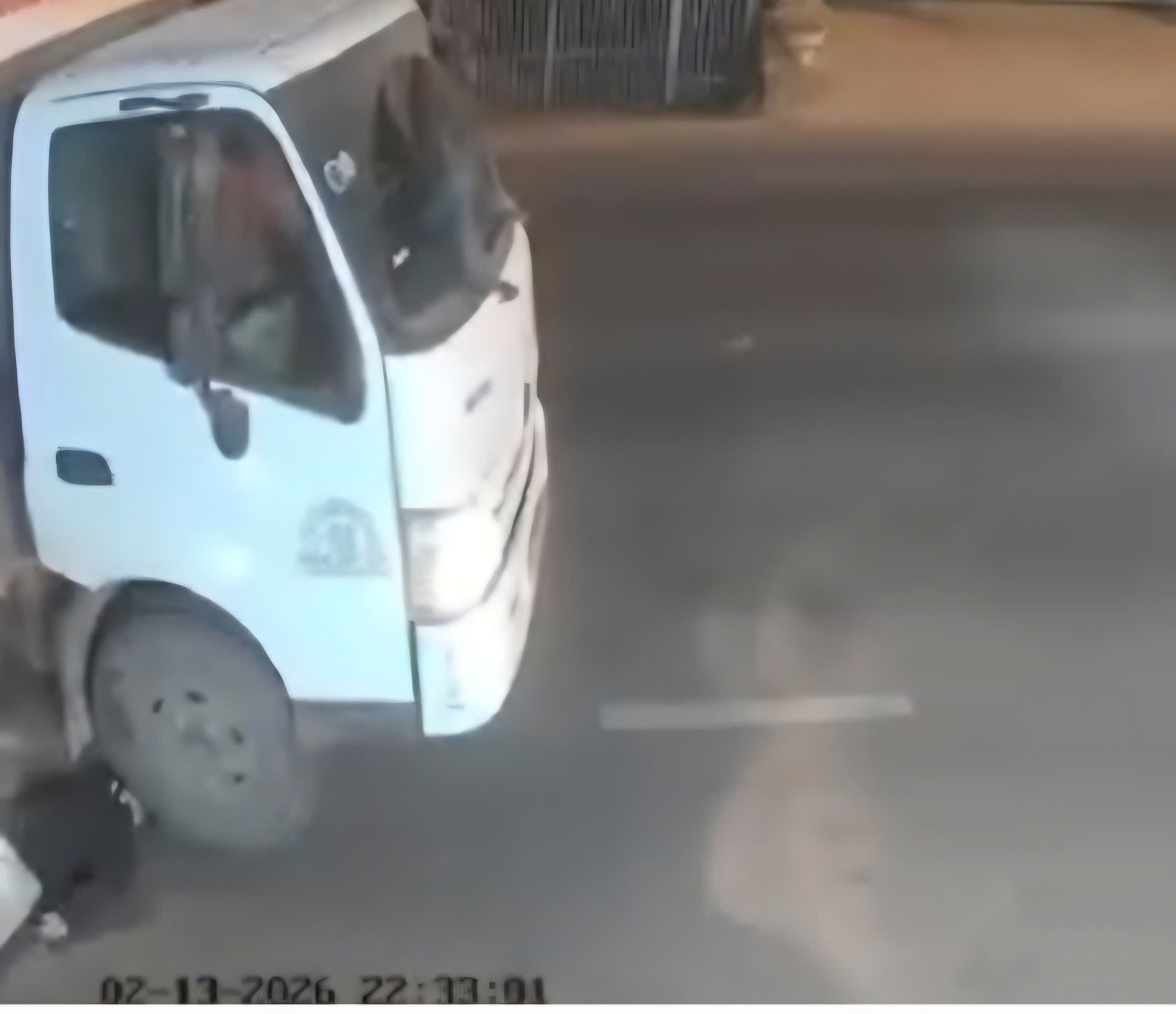 Xe tải cán nạn nhân tại Đắk Lắk: Tài xế bỏ chạy Sau va chạm nghiêm trọng - Ảnh 1.