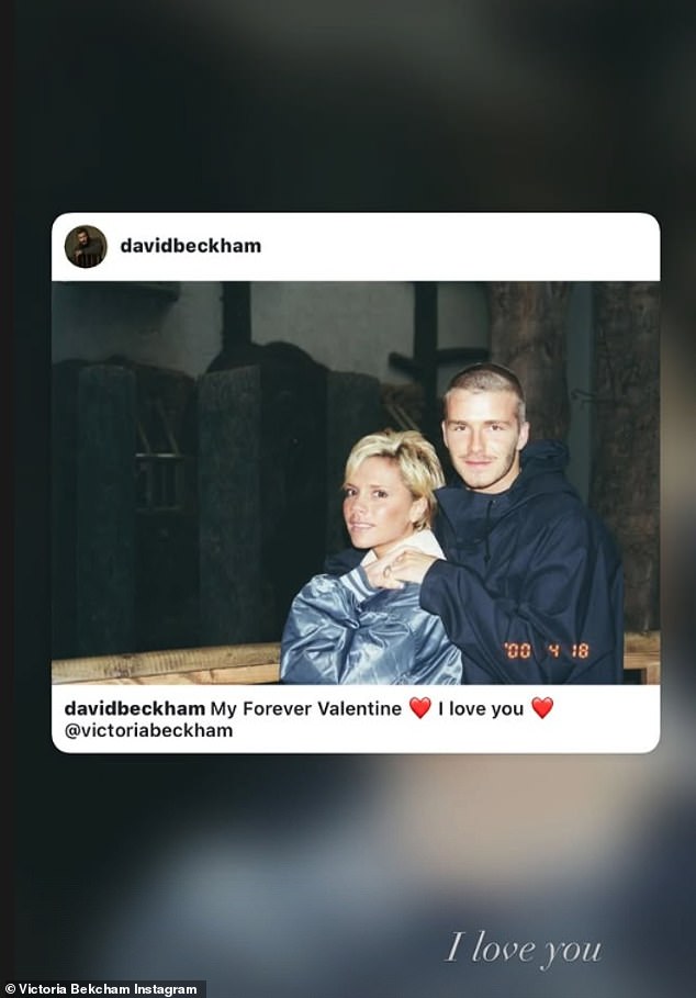 Cả thế giới v&agrave;o m&agrave; xem David Beckham "nịnh" vợ n&agrave;y! - Ảnh 1.