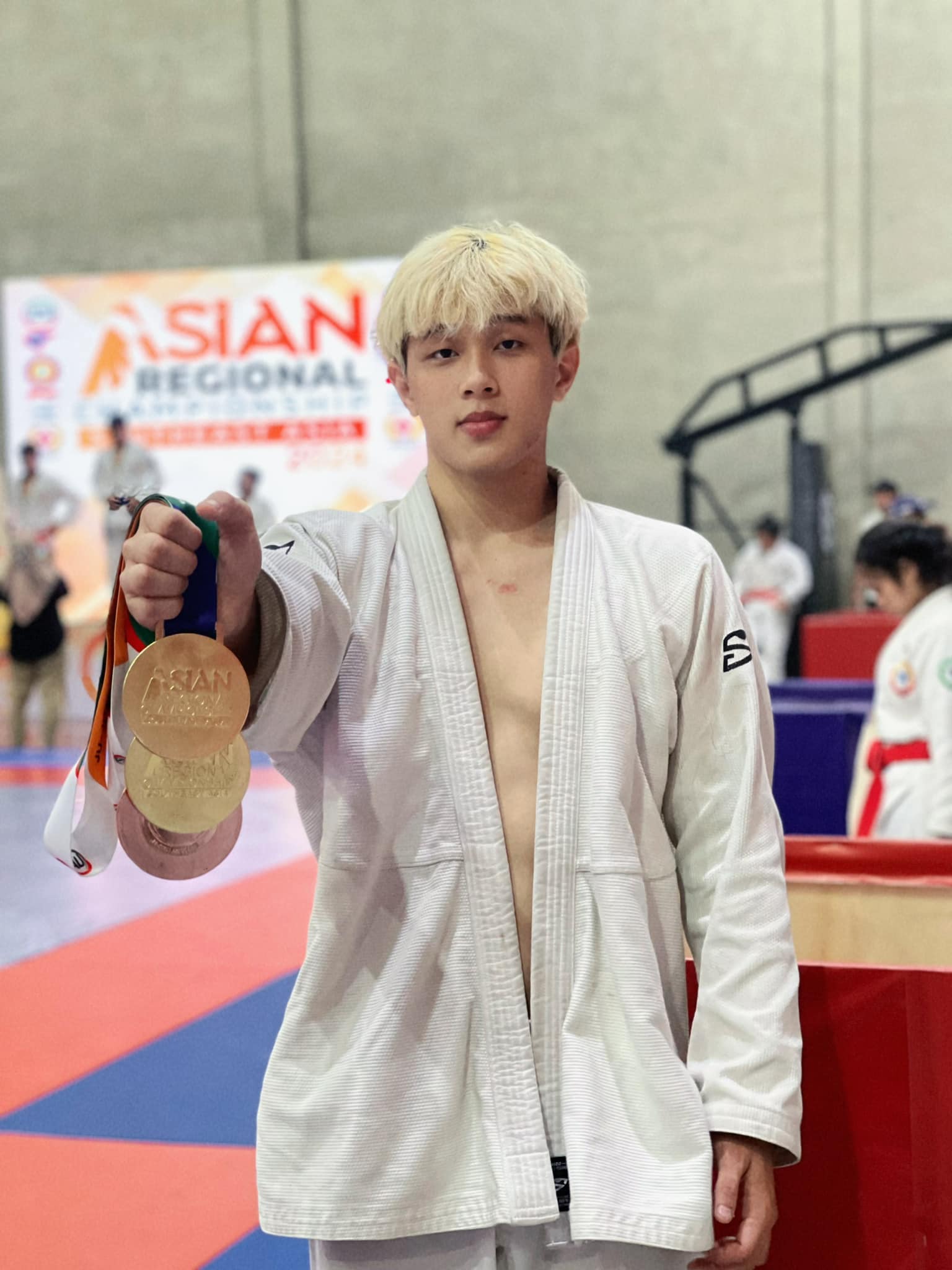 Phỏng vấn Tiển Triển - Hot boy 6 múi viral khắp cõi mạng: Mồ hôi và máu trên sàn đấu dạy tôi sự bền bỉ - Ảnh 8.