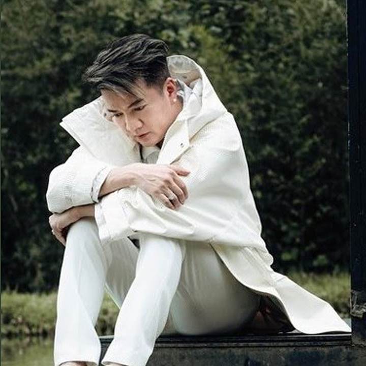 "Ông hoàng nhạc Việt" đình đám một thời và 9 tháng cấm diễn: Sinh nhật vợ cũ cũng không dám hát - Ảnh 1.