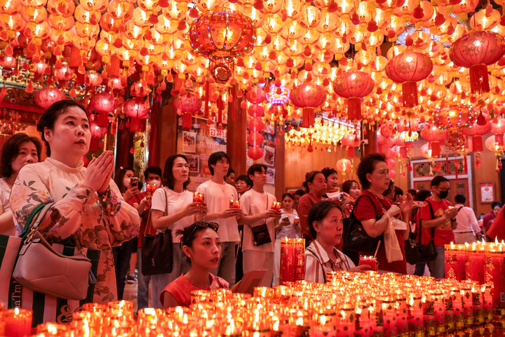 Trực tiếp: Việt Nam đ&oacute;n giao thừa, ch&agrave;o năm mới B&iacute;nh Ngọ 2026 - Ảnh 65.
